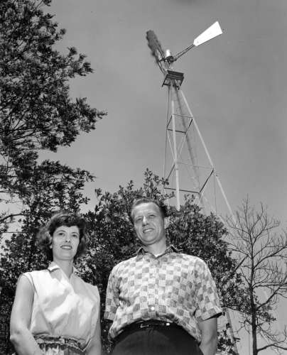 42-697 (click for large image)